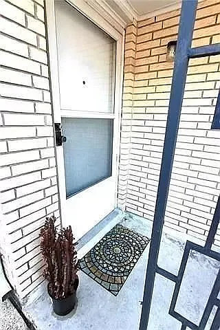 4532 King St — Photo 3