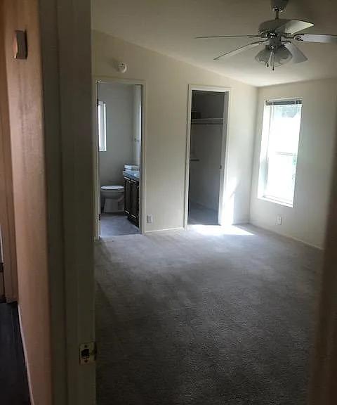 2515 NE Lavender Way — Photo 13