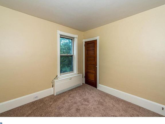 4th image of 200 S 9th St #200 S