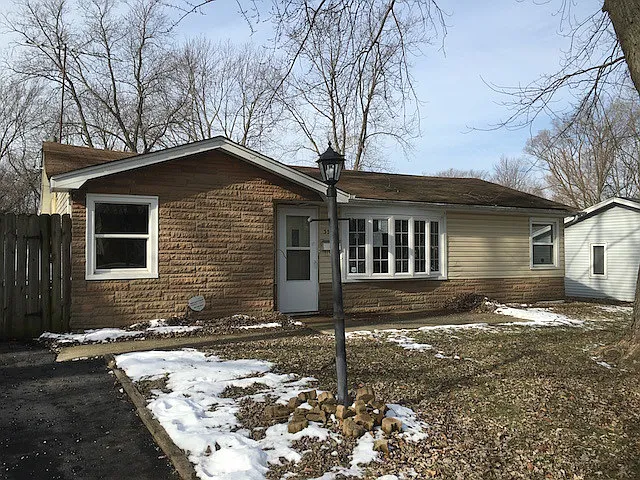 3518 John St photo 1