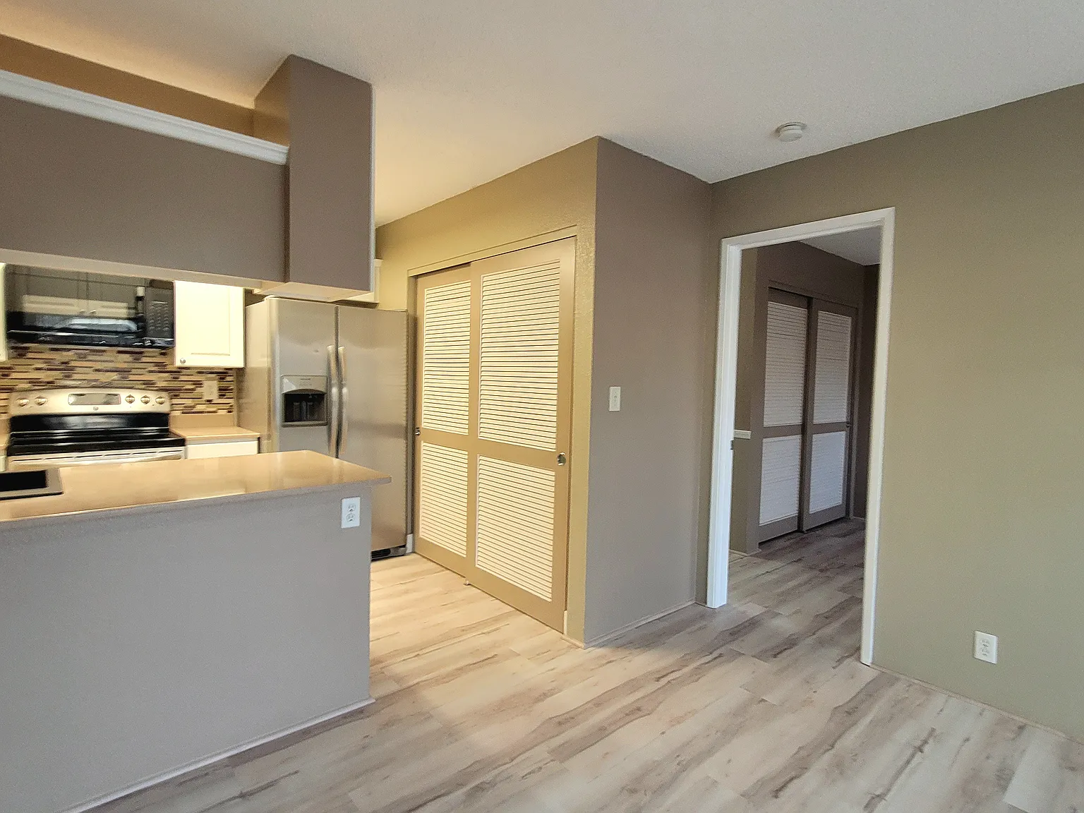 1 bed, 480 sqft, $2,400 — Photo 4