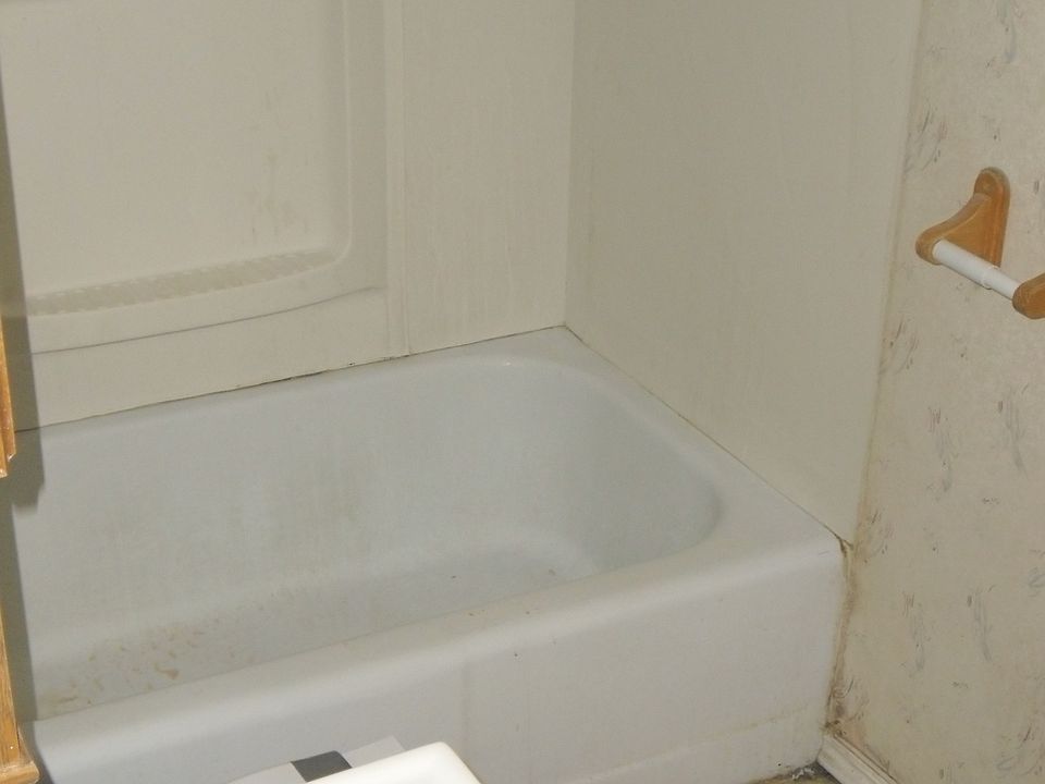 1st image of 11 Elm St