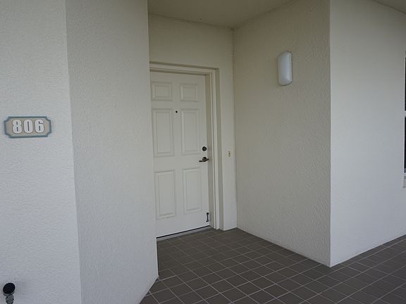 7 Indian River Ave. 32796
