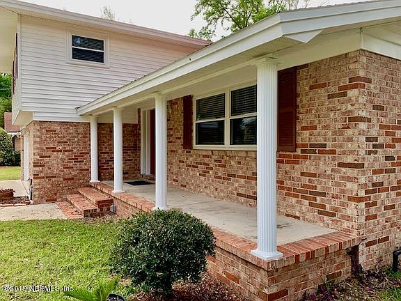 4th image of 2826 River Oak Dr