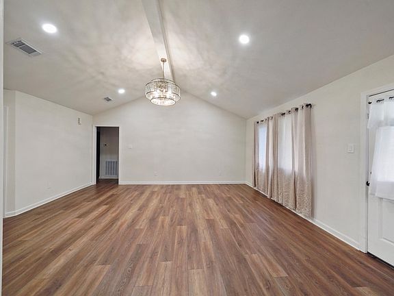 4th image of 2955 Heritage Colony Dr