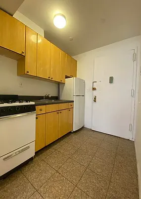 Rented by Charie Properties LLC | media 16