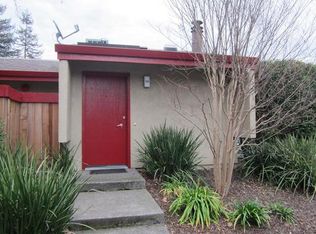 55 Redwood Ct, Santa Rosa, CA 95409