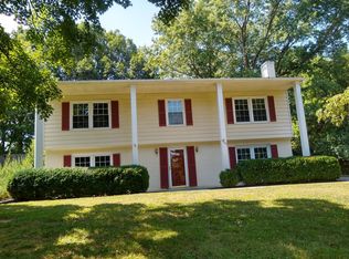 4025 Southwick Cir, Roanoke, VA 24018
