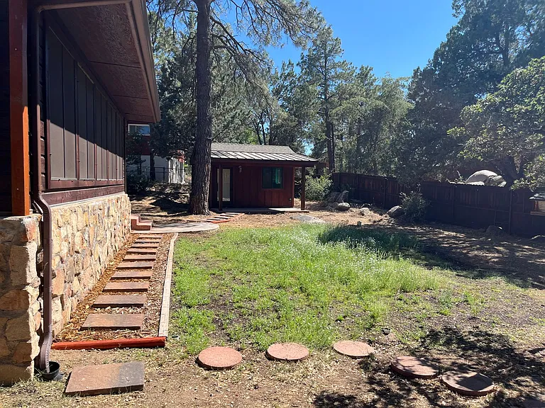 318 Sunset Park Dr — Photo 32