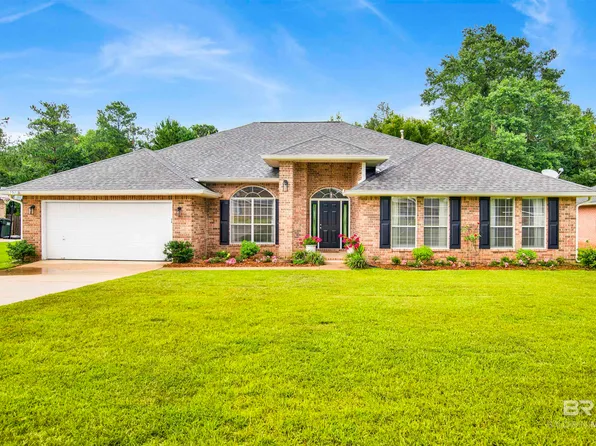 7513 N Lake Dr, Daphne, AL 36527
