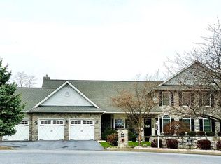 6286 Stable Ct, Harrisburg, PA