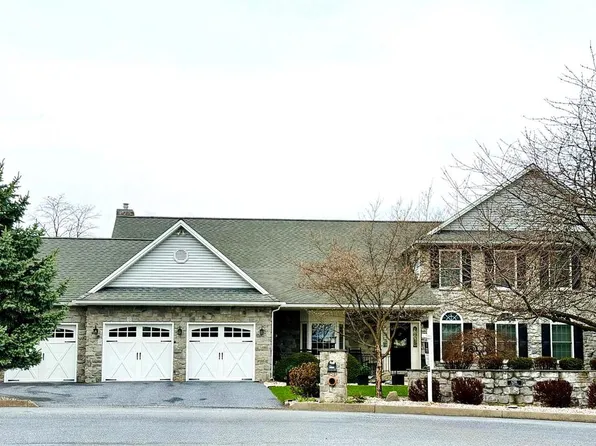 6286 Stable Ct, Harrisburg, PA 17111