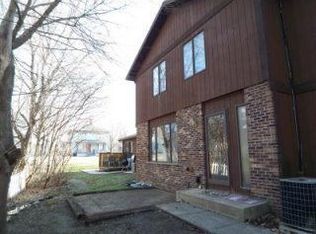 10100 Church St UNIT B, Hebron, IL 60034