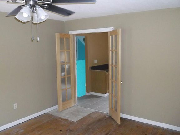 5th image of 5501 Colonial Cir