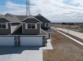 1300 Cedar Cove Rd, Lincoln, NE 68505