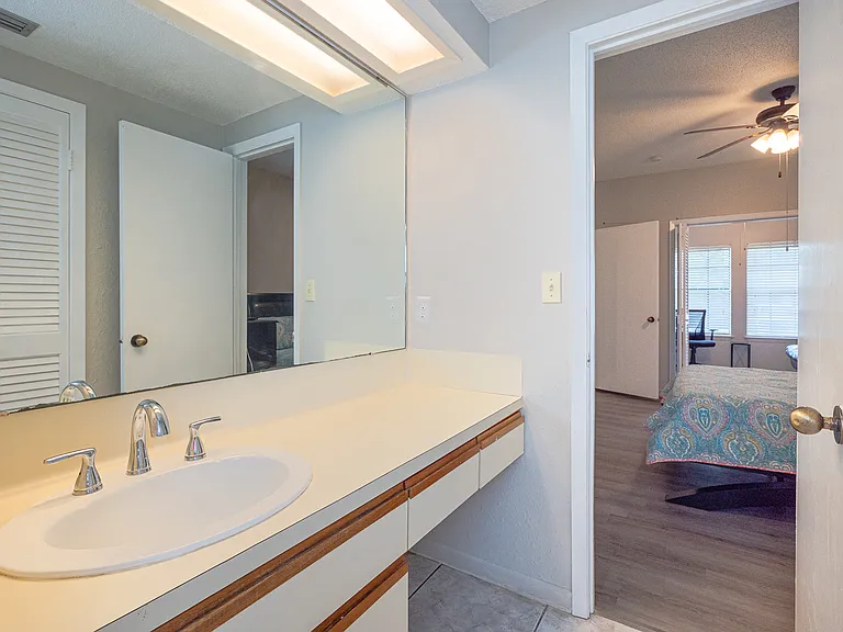 210 Oak Bay St #403 — Photo 26