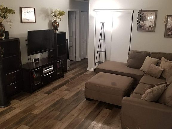 4th image of 25609 Margaret Ave