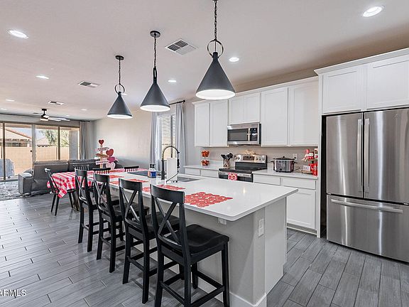5th image of 1236 E SILVER REEF Drive