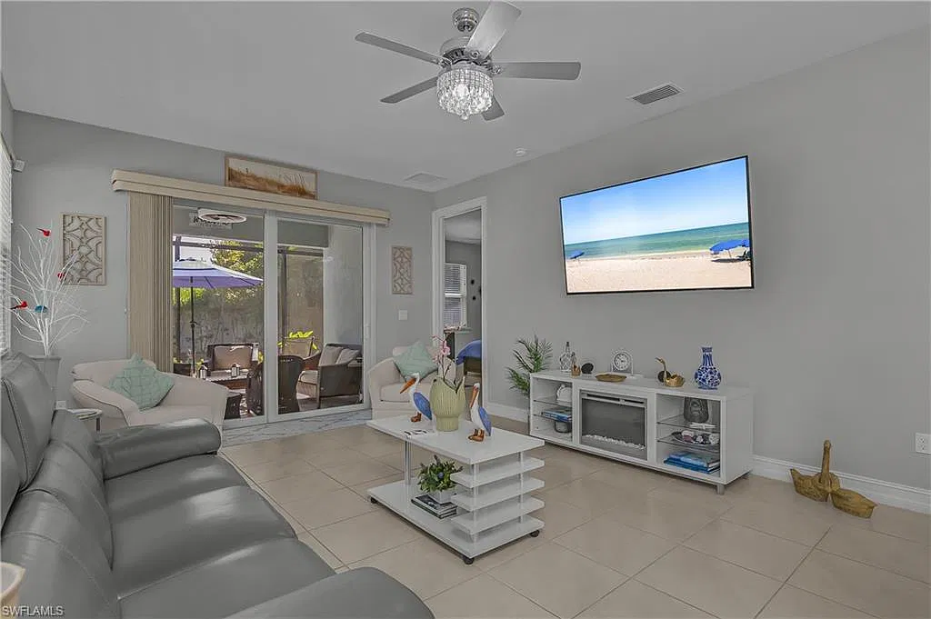 3 bed, 2.0 bath, 1614 sqft, $5,500 — Photo 3