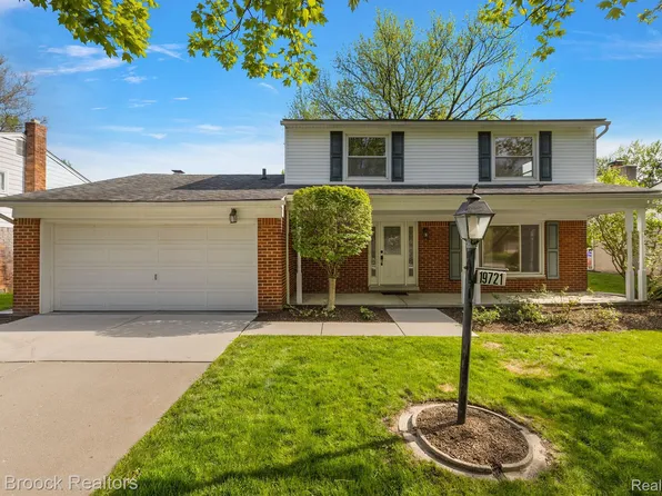 19721 Cherry Hill St, Southfield, MI 48076