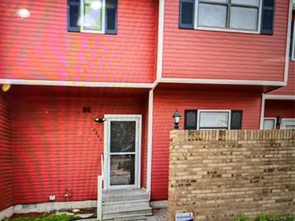 6006 NW 53rd Ter, Warr Acres, OK 73122