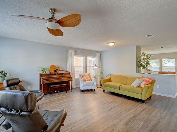 3rd image of 12416 Tularosa Trl NE
