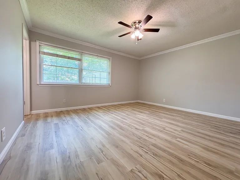 3500 Monument Dr — Photo 14