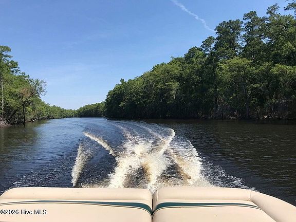 5th image of 229 Estate Road