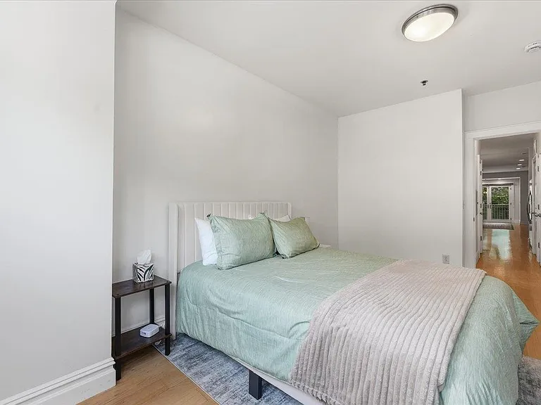610 Madison St #1 — Photo 19