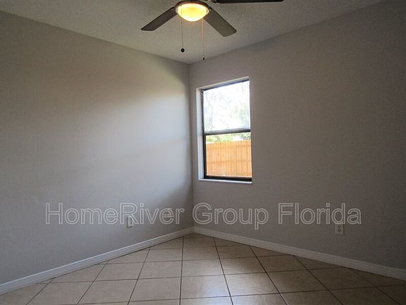 5th image of 2822 Villa Woods Cir
