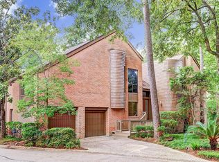 58 Sugarberry Cir, Houston, TX 77024