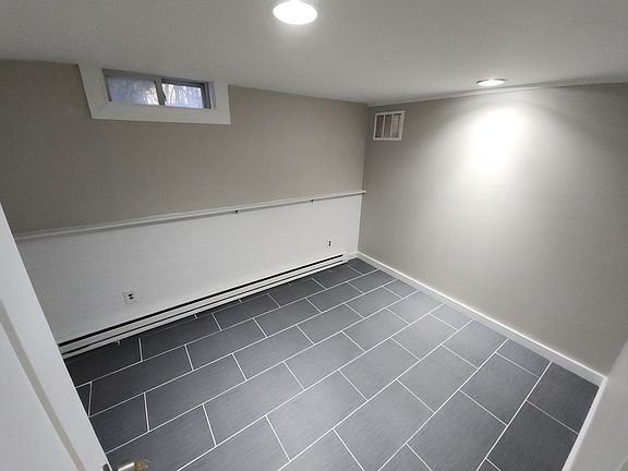 5th image of 234 Plymouth Ave #C