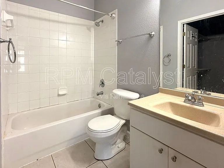 477 Sevilla Ave — Photo 14