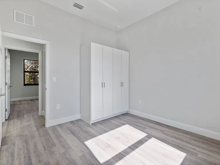 1101 Meadow Rd — Photo 19