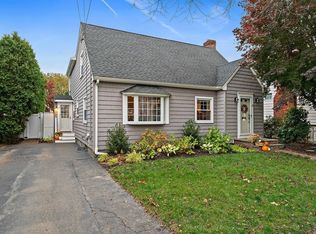 37 Cheriton Rd, Quincy, MA 02170
