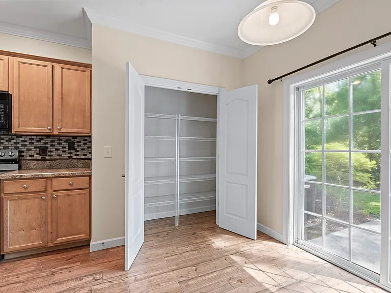 1020 Fairway Ln — Photo 18