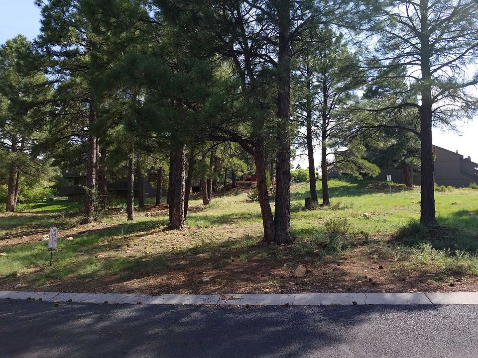 2nd image of 2650 N Valley View Rd Unit 221