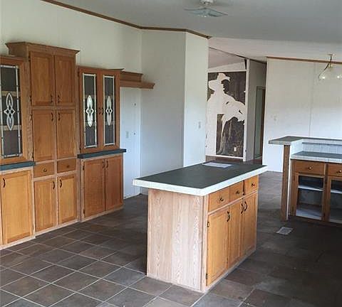 3rd image of 608 County Road 1120