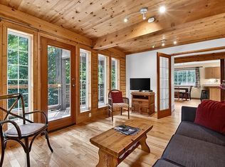 1099 Miller Rd, Bowen Island, BC V0N 1G1