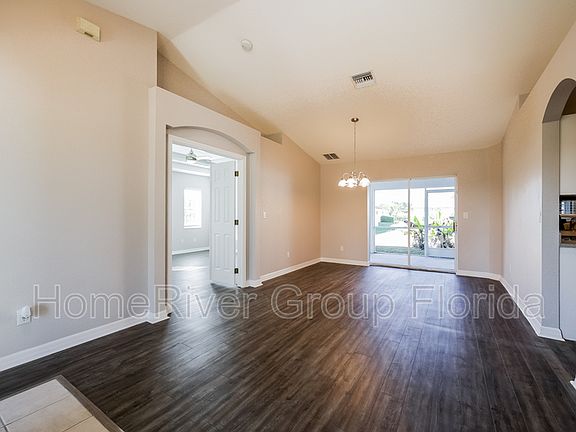4th image of 2805 Anita Ave N Unit 9