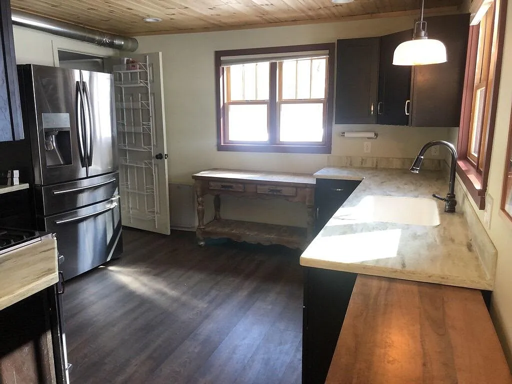 726 Winter Park Ln — Photo 3