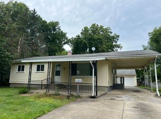 3908 Staatz Dr, Youngstown, OH 44511