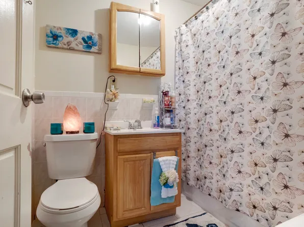 1144 Halsey Street image 21 of 23