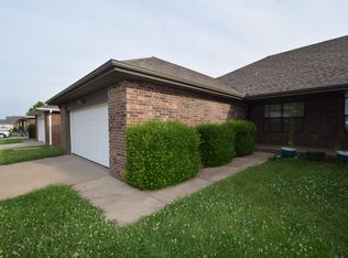 2799-2805 W Silverleaf St, Springfield, MO 65807