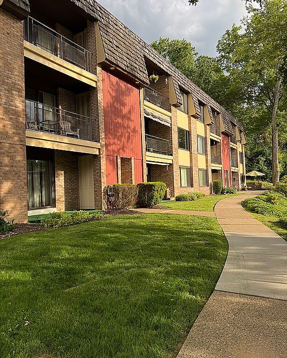 1st image of 450 Abbeyville Rd #B