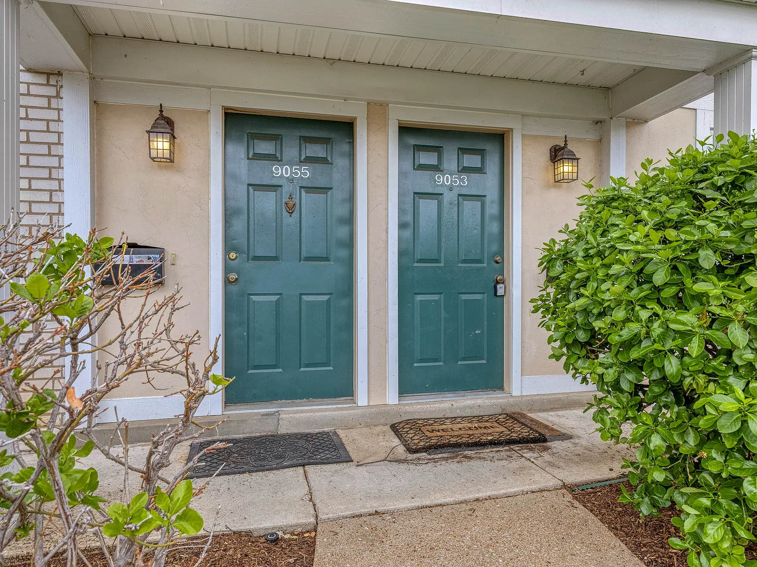 2 bed, 1093 sqft, $2,085 — Photo 4