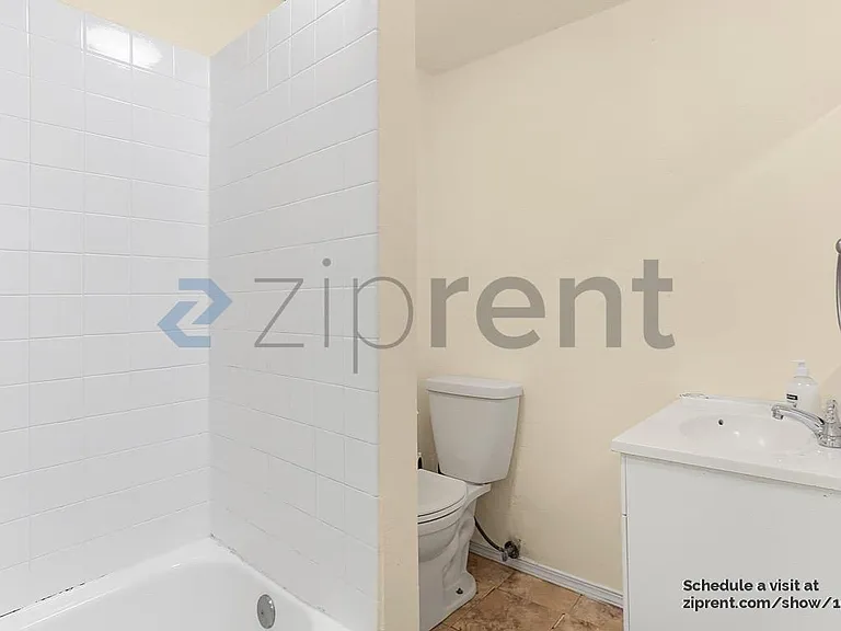 17815 8th Ave NE #A — Photo 13