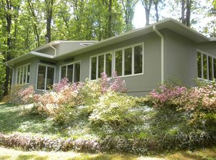 2103 Pickwick Ln, Alexandria, VA 22307