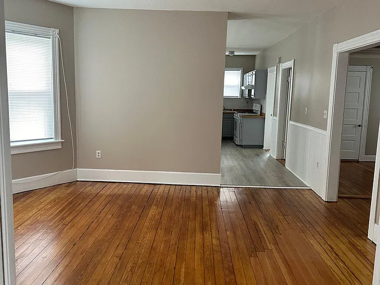 129 Webster Ave #1 — Photo 5