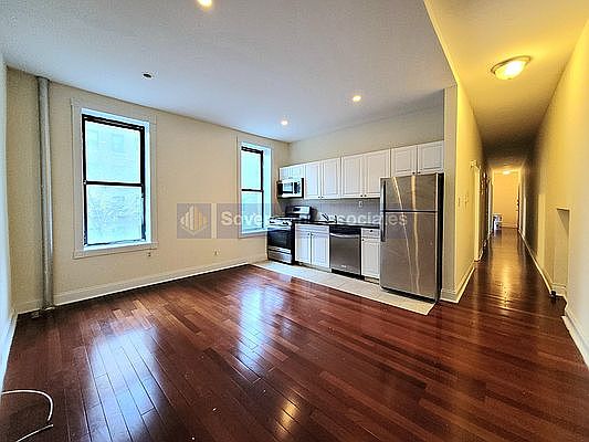1st image of 300 Fort Washington Ave #2/2
